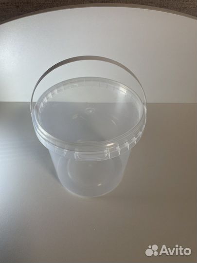 Ведро пластиковое с крышкой банка 1л