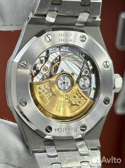 Часы Audemars Piguet Royal Oak Diamond Bezel