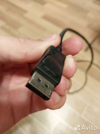 Кабель displayport hotron e246588 1.8m