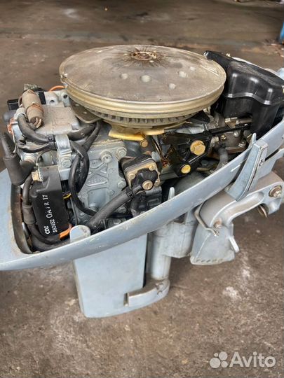 Продам лодочный мотор 9.9 л с