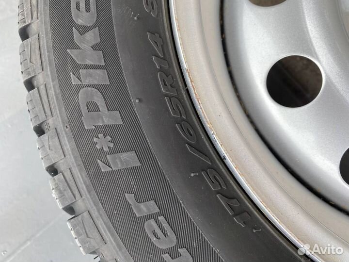 Hankook Winter I'Pike RS2 W429 175/65 R14 29L