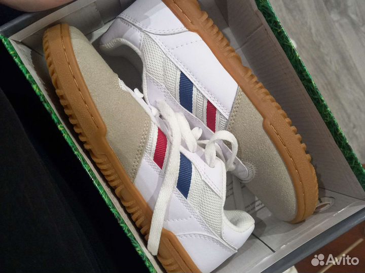 Кроссовки кеды футзалки футбольные