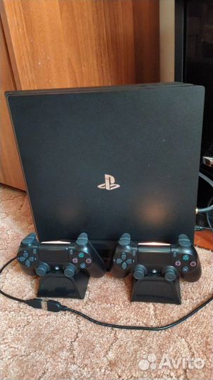 Sony PS4 pro 1tb