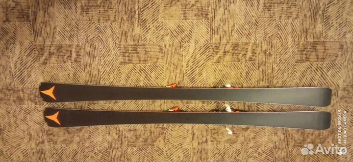 Горные лыжи Atomic Redster XTi 164