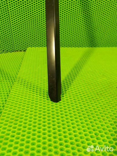 Молдинг стекла двери передний левый Chevrolet