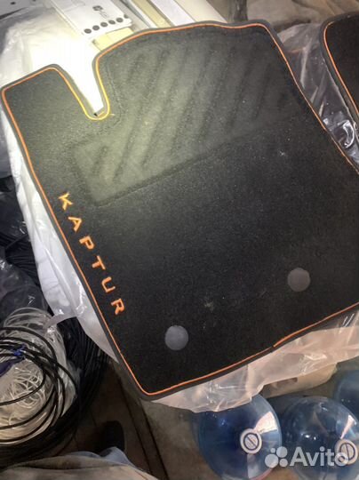 Автомобильные коврики в салон