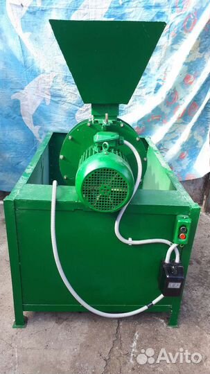 Зернодробилка