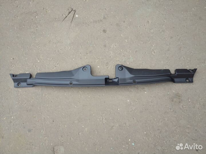 Накладка замка капота Honda CR-V 2002-2006