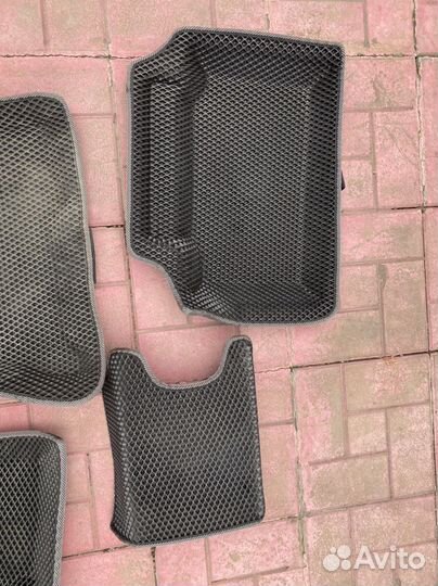 Автомобильные коврики