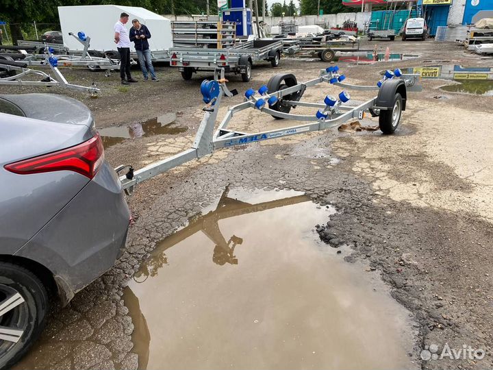 Прицеп с килевым и опорным роликам 81771Е.103Арива