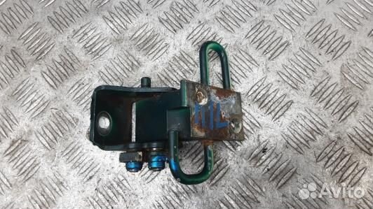 Петля передняя левая skoda octavia A4 (2ST02EW01)