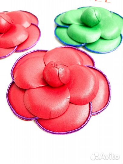 Chanel камелии из плотного картона.оригинал