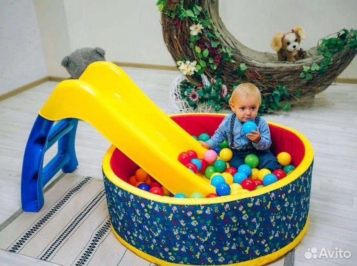 Сухой бассейн с шариками