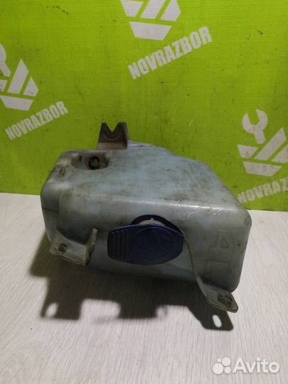 Бачок омывателя лобового стекла Фольксваген Голь