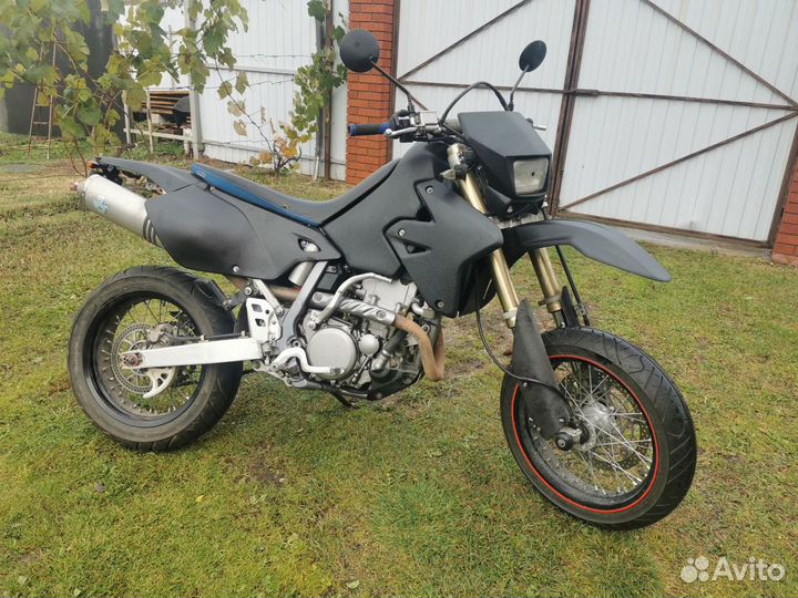 Suzuki drz400