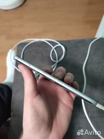 HONOR 9, 4/64 ГБ