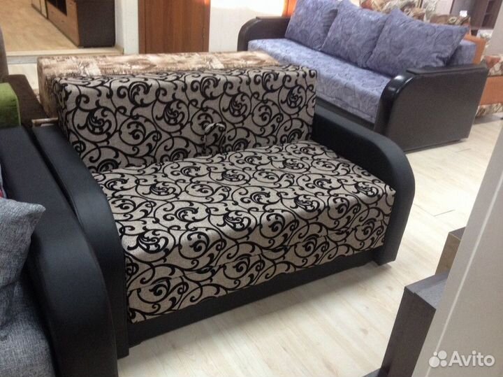 Диван Лебедь