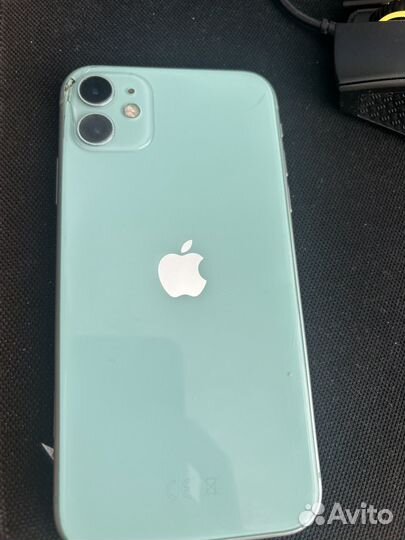 iPhone 11, 64 ГБ