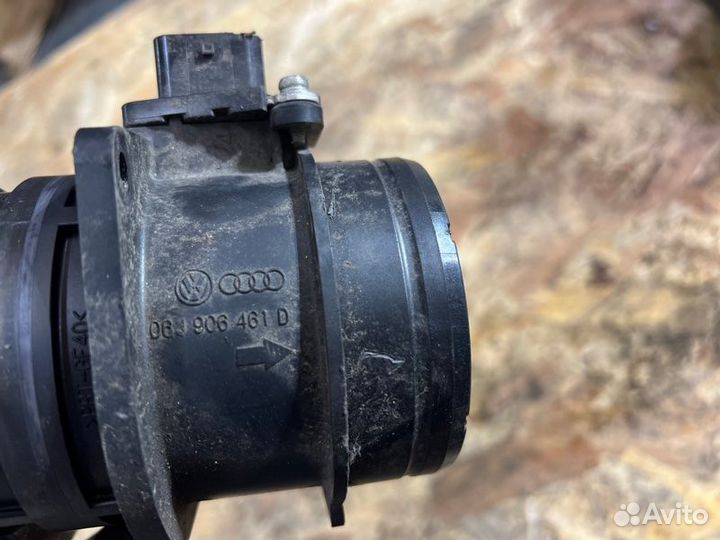 Датчик массового расхода воздуха Audi A4 Iv B8