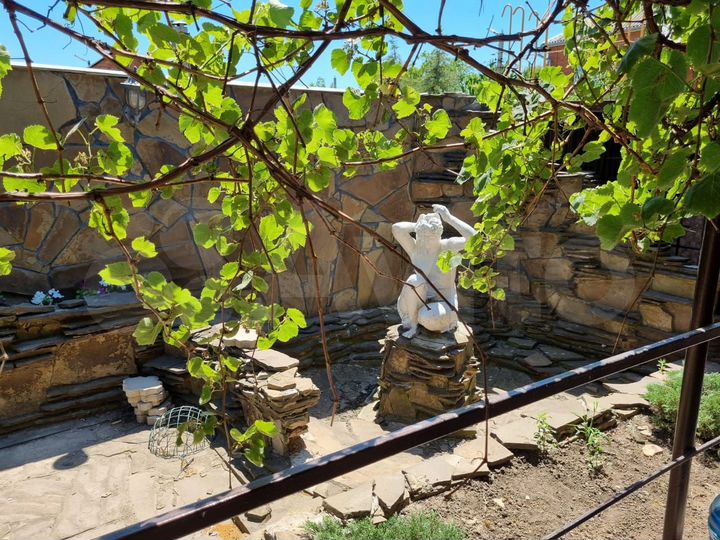 Дом 260 м² на участке 6 сот.