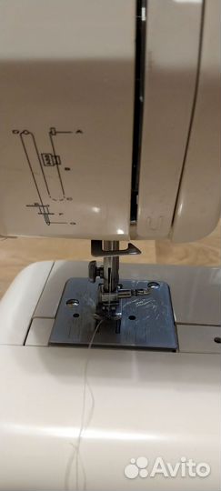 Швейная машина Janome