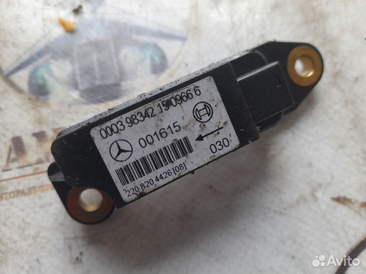 Датчик airbag A2208204426 Мерседес S-Класс