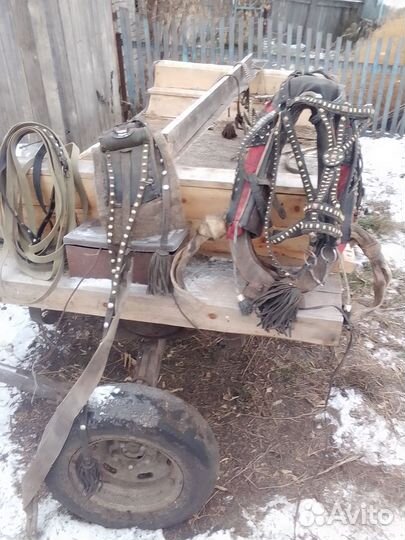 Конская телега, сбруя наборная