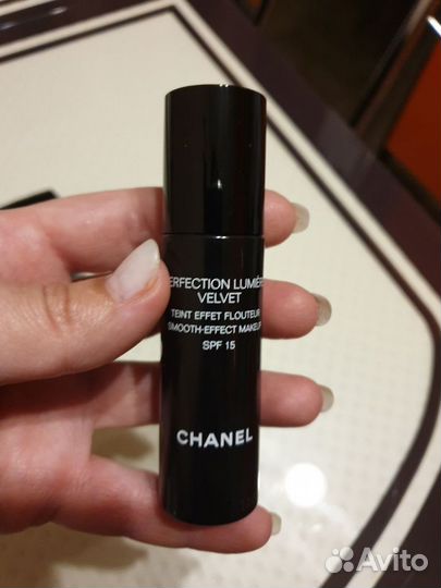 Тональная основа Chanel