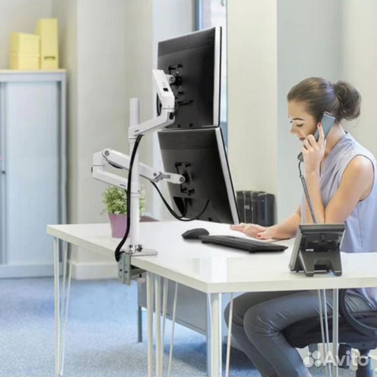 Настольное крепление Ergotron LX Dual Stacking Arm