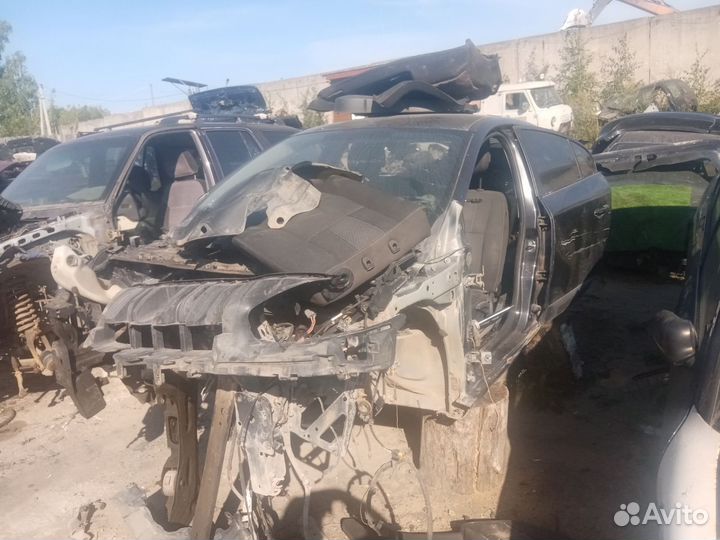 Кронштейн задней балки левый Renault Fluence