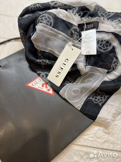 Палантин guess