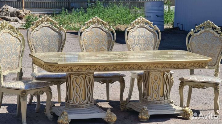 Стол и стулья versace.стол