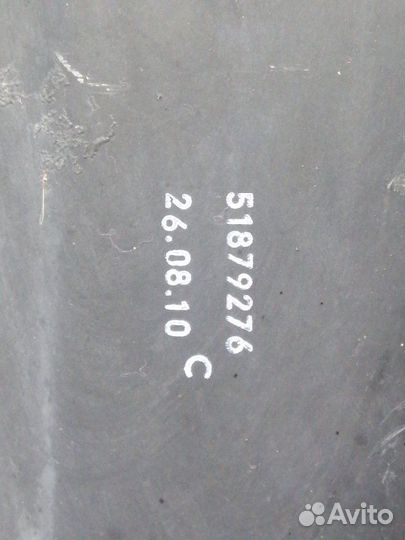 Бензобак Fiat Linea седан 198A4000 2010