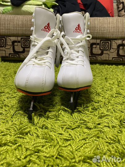 Коньки фигурные, женские