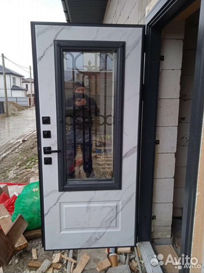 Входная дверь Виладж