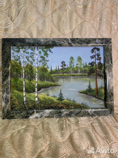 Картина из уральских самоцветов