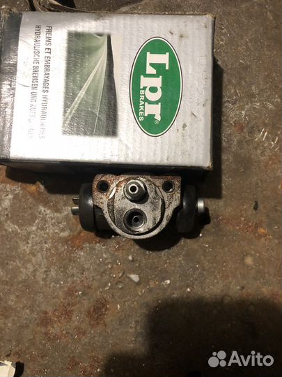 Тормозной цилиндр galant 8