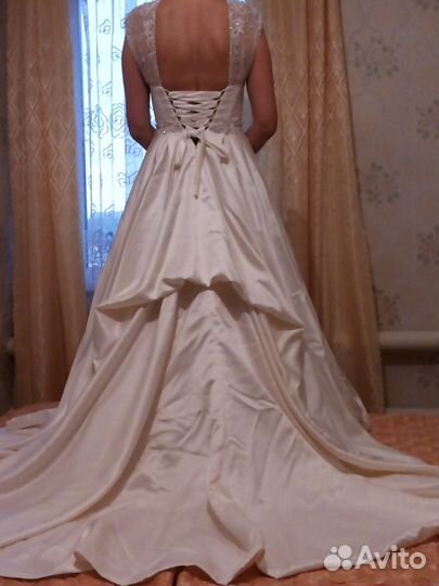 Продам платье свадебное