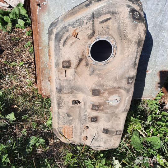 Бензобак