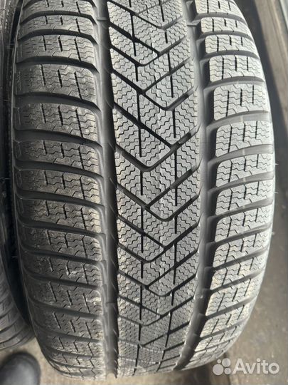 Pirelli Winter Sottozero 3 245/40 R19 и 275/35 R19 V