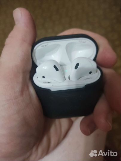 Airpods 2 оригинальные б/У