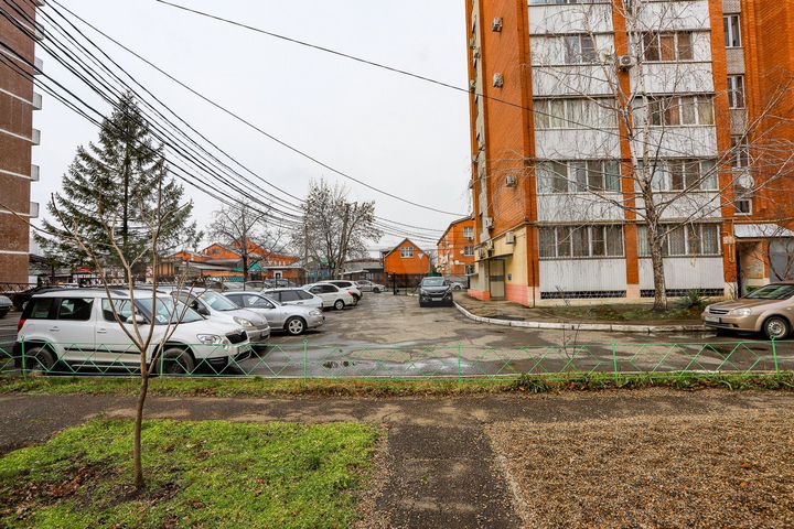 3-к. квартира, 92 м², 8/9 эт.