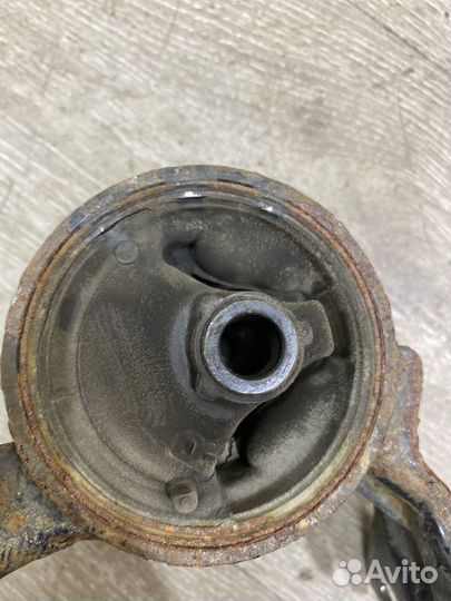 Опора кпп Mitsubishi Lancer