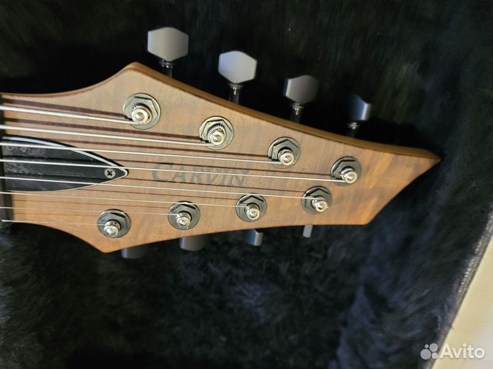 Электрогитара восьмиструнная Carvin DC 800