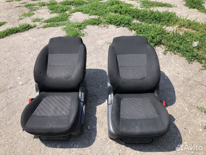 Комплект сидений Лада vesta