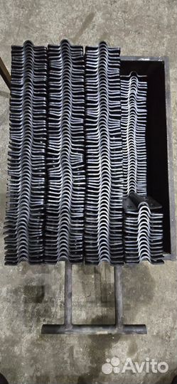 Скоба металлическая двухлапковая