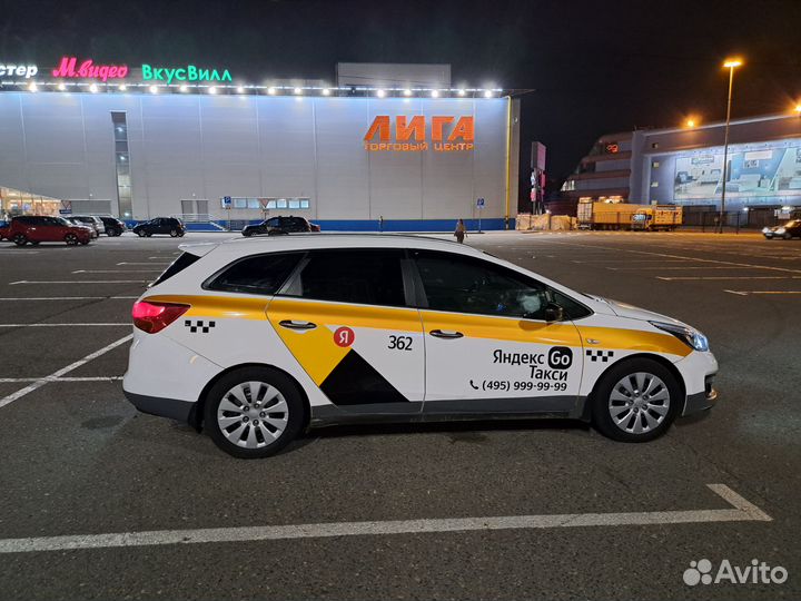 Kia Ceed 1.6 AT, 2018, 314 000 км