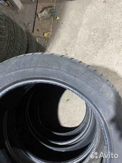 Bridgestone Dueler H/L 400 225/55 R18 98V