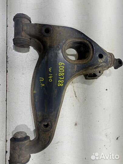 Рычаг передний левый нижний