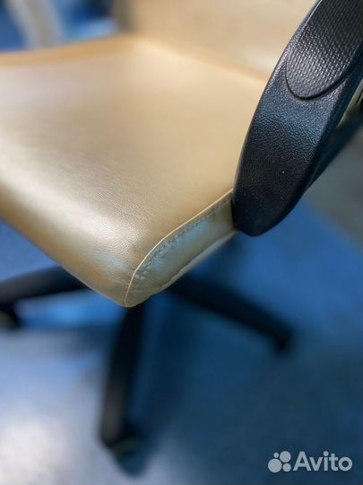 Кресло офисное